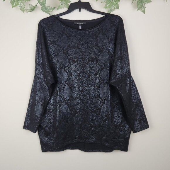 White House Black Market Tops - White House Black Market Size L Python Scales Foil Black Dolman Stretch Tunic